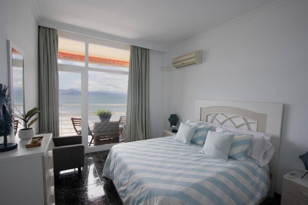 Love Rent4 Malaga La Torre De La Roca Torremolinos Eksteriør bilde