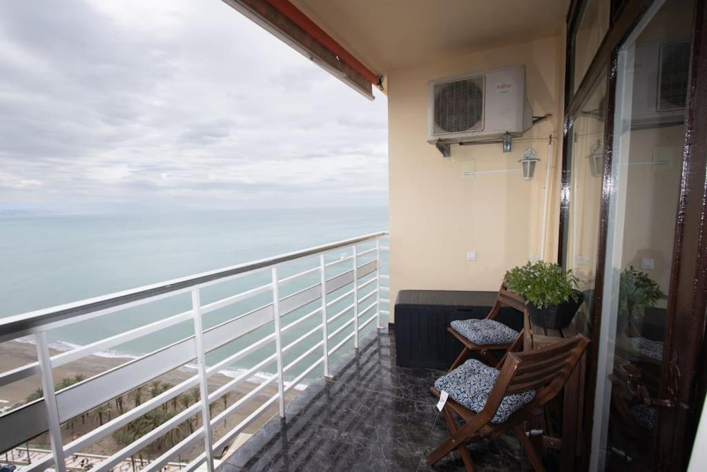 Love Rent4 Malaga La Torre De La Roca Torremolinos Eksteriør bilde